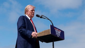 Republican presidential nominee and former U.S. President Donald Trump attends a press conference at Trump National Golf Club, in Rancho Palos Verdes, U.S., September 13, 2024. REUTERS/David Swanson REFILE - QUALITY REPEAT