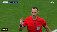 Sánchez Martínez ‘incendia’ el Vélodrome con esta polémica decisión en el 89′: menudo marrón