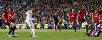 2-0. Jesé anota el segundo gol.
