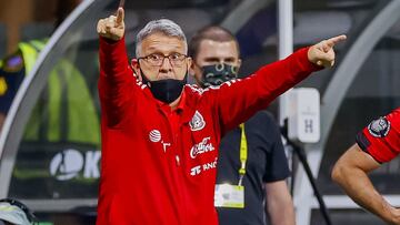 Martino: Nos hacen falta los goles que Jiménez provocaba