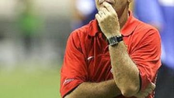 <B>ADVIERTE.</B> Aguirre no quiere sorpresas y advierte de la dificultad que entraña el partido contra los cántabros.