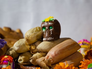 Sube en exceso consumo y es el plato más apetecible para el Día de Muertos: así se preparan los tamales en México