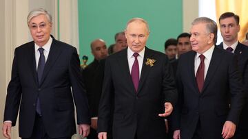 Russian President Vladimir Putin, Kazakh President Kassym-Jomart Tokayev and Uzbek President Shavkat Mirziyoyev arrive for a working breakfast of the leaders of the Commonwealth of Independent States (CIS) in Moscow, Russia May 9, 2023. Sputnik/Vladimir Smirnov/Pool via REUTERS ATTENTION EDITORS - THIS IMAGE WAS PROVIDED BY A THIRD PARTY.