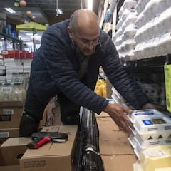 ¿Por qué los huevos son tan caros en California? ¿Cuánto cuestan?