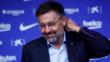 GRAFCAT718 BARCELONA, 19/8/2020.- El presidente del FC Barcelona, Josep Maria Bartomeu, durante el acto de presentación del holandés Ronald Koeman como nuevo entrenador del primer equipo del FC Barcelona hasta el día 30 de junio del a