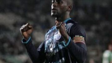 Jackson Martinez celebra su gol ante el Setubal