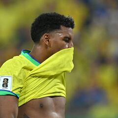 Rodrygo: “No me gusta jugar de nueve pero en mi club debo hacerlo”