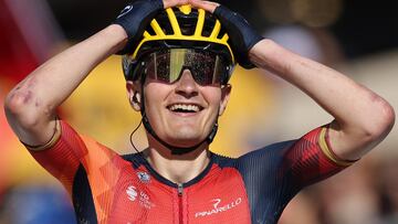 INEOS - Grenadiers' Spanish rider Carlos Rordriguez Cano cycles to the finish line to win the 14th stage of the 110th edition of the Tour de France cycling race, 152 km between Annemasse and Morzine Les Portes du Soleil, in the French Alps, on July 15, 2023. (Photo by Thomas SAMSON / AFP)