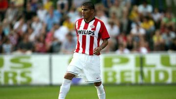 PSV felicita a Carlos Salcido en su cumpleaños