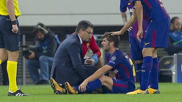 Sergi Roberto se march&oacute; lesionado. 