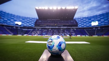 during the 5th round match between Puebla and Atletico de San Luis as part of the Liga BBVA MX, Torneo Apertura 2025 at Cuauhtemoc Stadium, on August 15, 2025 in Puebla Mexico.