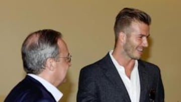 <b>CON LOS JEFES. </b>Beckham charló con Florentino Pérez y con Mourinho en Los Ángeles.