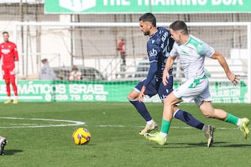 Mario Climent en el encuentro amistoso ayer frente al Atlético Sanluqueño.