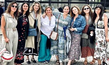 La despedida de soltera de Tamara Falc車: en muletas y con visita a la Virgen