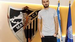 David Lomb&aacute;n, tras firmar su nuevo contrato con el M&aacute;laga.