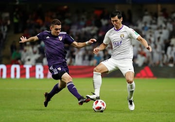 Rafael Santos Borré fue titular con River Plate frente al Al Ain, mientras que Juan Fernando Quintero ingresó al minuto 10 del segundo tiempo.