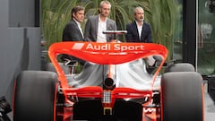 Aparicio, González y Baker, en la presentación de Audi F1 en Madrid.