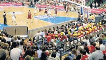 <b>CALMA.</b> El anunciado ambiente hostil y la marea roja no se confirmaron en Granada.
