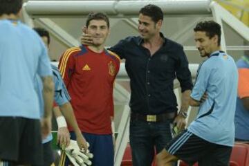 Iker Casillas con Fernando Hierro.