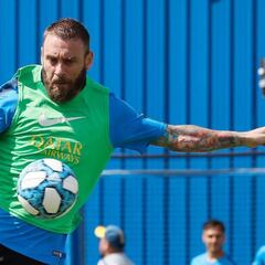 Alfaro probó con De Rossi entre los titulares ante Central