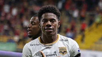 Dereck Moncada se gana su lugar a golpe de gol