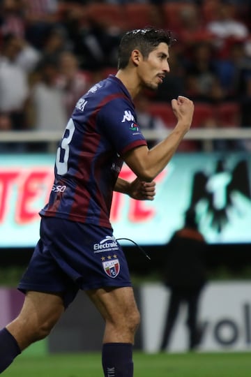 Zamora es uno de los futbolistas que se perdieron en la mezcla tras el fracaso en el preolímpico. El mediocampista pasó por las filas de Jaguares de Chiapas, Puebla, Querétaro, Veracruz y San Luis sin poder recobrar su mejor versión. Actualmente tiene 35 años y está retirado.