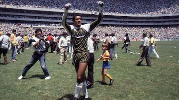 Cuando Morelia se negó a salir de sus vestidores para la tanda de penales en la Semifinal de 1988 ante América