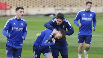 03/03/22 REAL ZARAGOZA ENTRENAMIENTO
 ALVARO GIMENEZ CHAVARRIA LLUIS LOPEZ