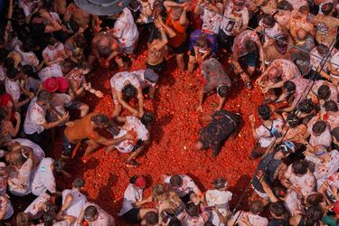 Cientos de personas han disfrutado de la fiesta. 