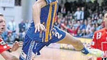 <b>INCISIVO. </b>Rocas surgió con acierto en la segunda mitad.