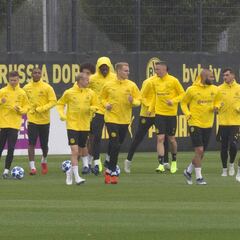 Paco Alcácer no se entrenó un día antes de medirse al Atlético
