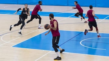 Primer dia de entrenamiento en grupo del Barça.