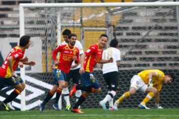 Los hispanos no vencen a Colo Colo desde el 01-09-2013. Fue 2-0 en el Monumental, con goles de Patricio Elías Vidal y Gustavo Canales.