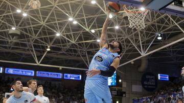 Lugo. Liga Endesa ACB de baloncesto. Pazo Provincial dos Deportes. Jornada 15. CB Río Breogán - Monbus Obradoiro.