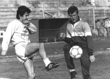 Juanito y Butragueño, durante un entrenamiento con el Real Madrid.