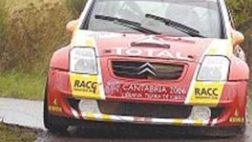 <b>DE PRUEBA. </b>Dani Sordo, en el reconocimiento del Rally de Alemania.