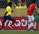 Chile juega su peor partido de la eliminatoria y cae ante Ecuador