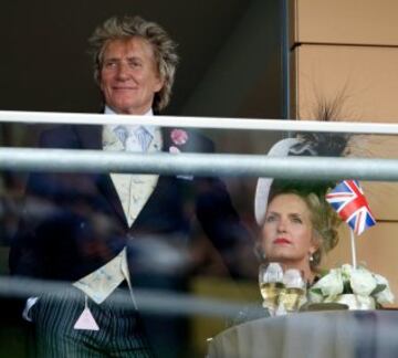 Sombreros imposibles y mucho glamour en Ascot