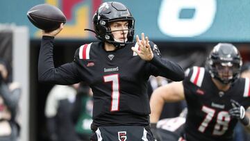 El mariscal de campo con raíces mexicanas perteneció al grupo de prácticas de Los Angeles Rams, Detroit Lions y Philadelphia Eagles en la NFL.