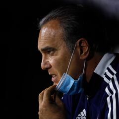 Las definiciones de Martín Lasarte: cómo vencer a Brasil, su futuro y el fracaso