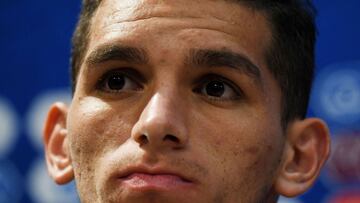 (FILES) In this file photo taken on July 5, 2018 Uruguay's midfielder Lucas Torreira attends a presse conference at the Nizhny Novgorod stadium in Nizhny Novgorod on the eve of their Russia 2018 World Cup quarter final football match against France. - Uruguayan international footballer Lucas Torreira said on April 1, 2021 that he does not want to continue playing in Europe and expressed his desire to join Argentina's Boca Juniors as a way to being closer to his family after his mother died to COVID-19. "The night my mother died I told my manager that I did not want to play in Europe anymore and I wanted to come to Boca," the 25-year-old midfielder told ESPN sports channel. (Photo by Martin BERNETTI / AFP)