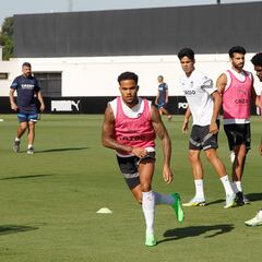 El toque de Gattuso a Kluivert: “En su carrera ha jugado al 50%”