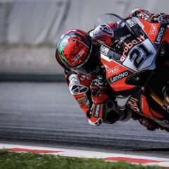 Rinaldi eclipsa a los favoritos con el susto en el cuerpo