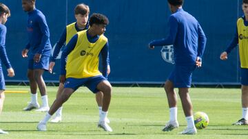 09/04/23 FC BARCELONA
ENTRENAMIENTO
LAMINE YAMAL