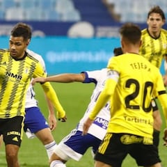 El Oviedo ahonda en la crisis del Zaragoza