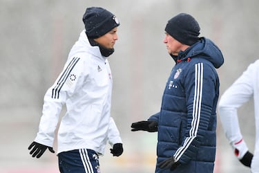 James, presentación en Minnesota y luego NBA