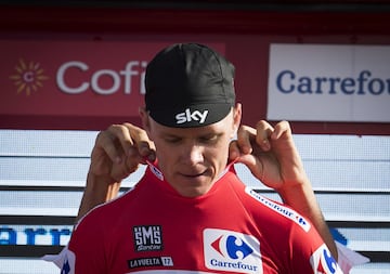 Chris Froome sigue de rojo. 