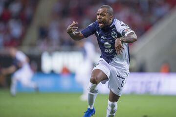 Rayados mostró su poderosa plantilla en Guadalajara, Diego Alonso decidió sentar a algunos titulares para el partido a media semana en Concachampions ante el Atlanta United y aun así ganó de visita 2-0 a un Rebaño Sagrado sin idea. Monterrey terminó la jornada como segundo lugar de la tabla general y el próximo fin de semana buscará el liderato en el Clásico Regio ante Tigres.