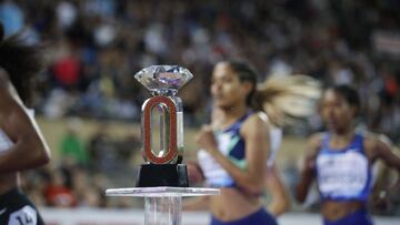 Imagen del trofeo de la Wanda Diamond League durante una competición.