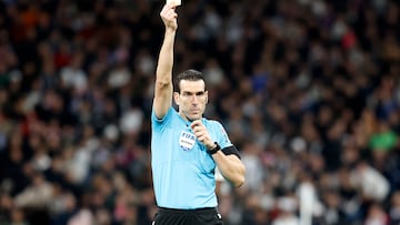 10/02/24 PARTIDO PRIMERA DIVISION
REAL MADRID - GIRONA
MARTINEZ MUNUERA ARBITRO